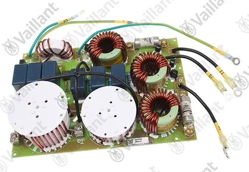 Schaltplatine von Vaillant mit Spulen, Relais und elektronischen Bauteilen, verwendet in einem Filtergerät für die elektrische Versorgung.